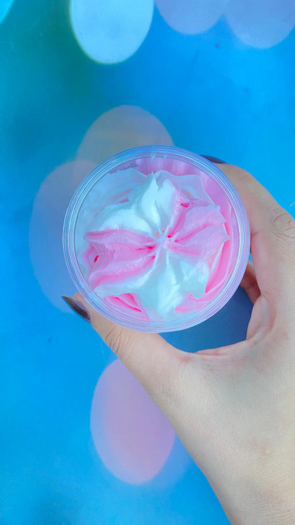 بستنی بدن سادور هلو و عسل گالری فیورا