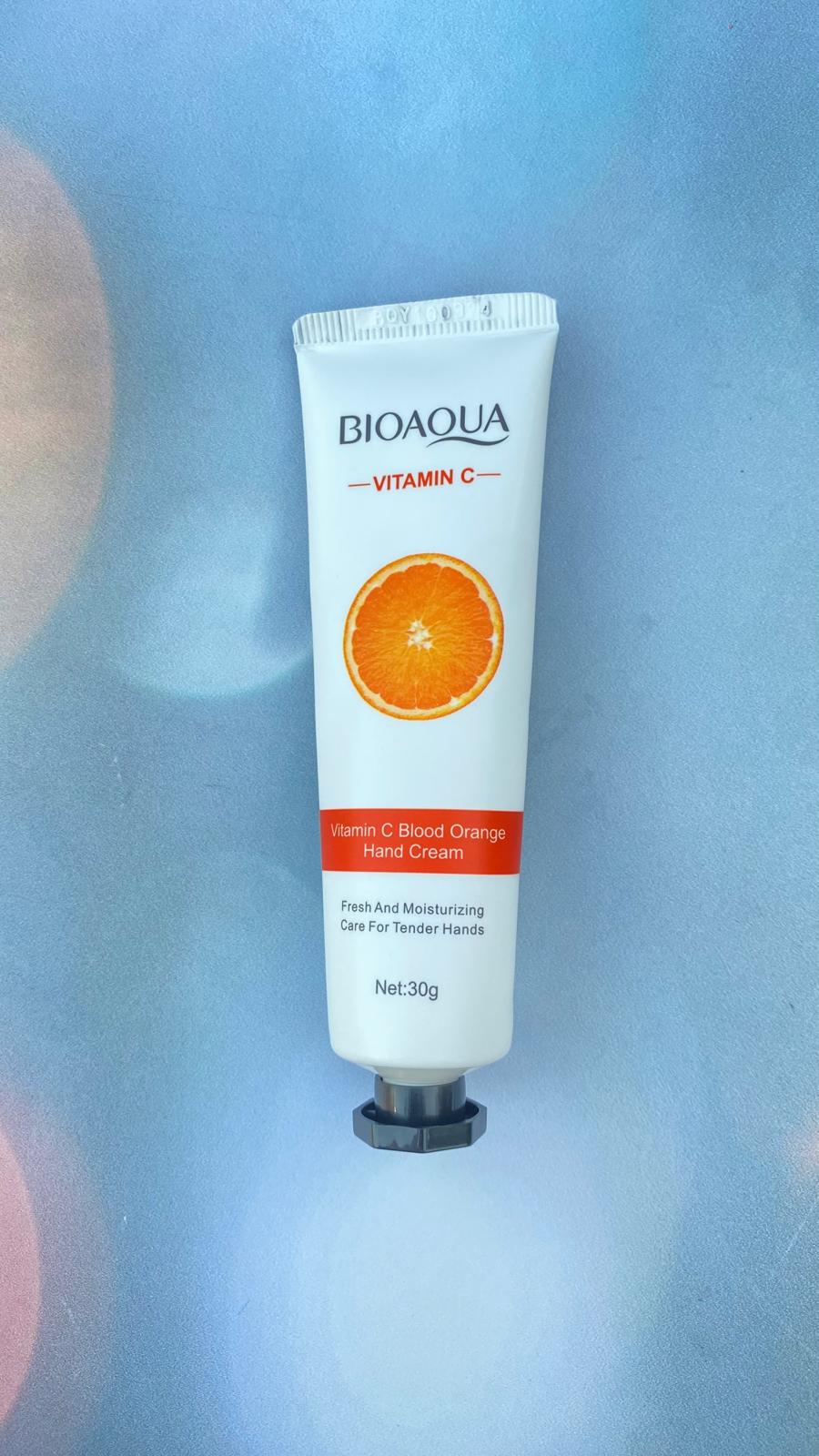 کرم دست مرطوب کننده